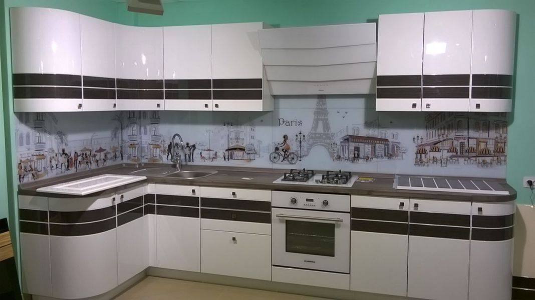 угловая кухня глянец в Сочи