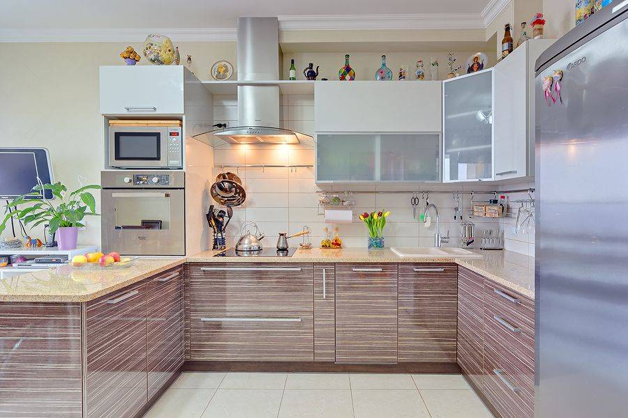 большая кухня модерн в Сочи