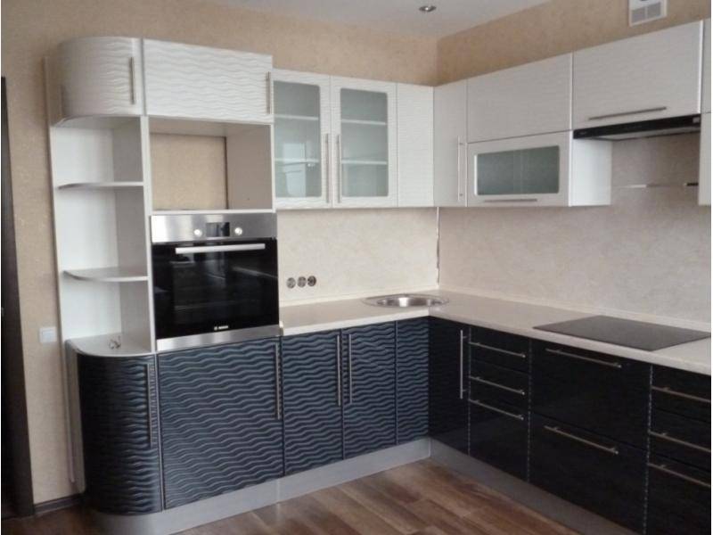 угловая кухня с фрезеровкой 3д в Сочи
