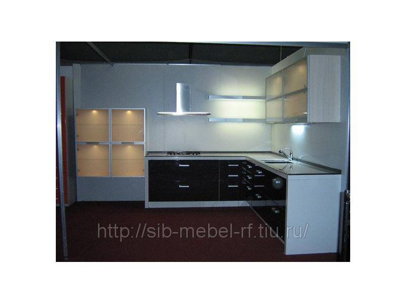 кухня с фасадами из пластика 3 в Сочи