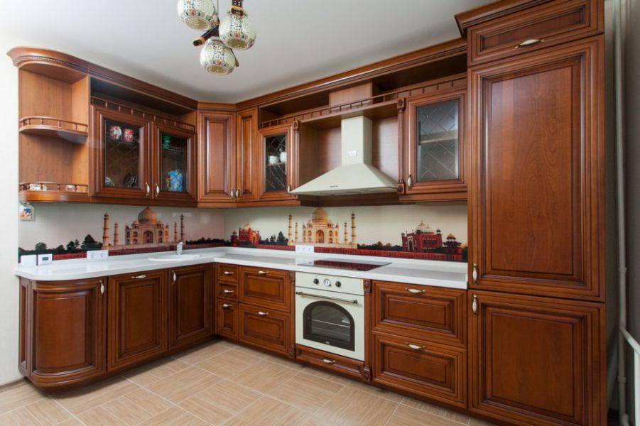 классическая угловая кухня бифиния в Сочи