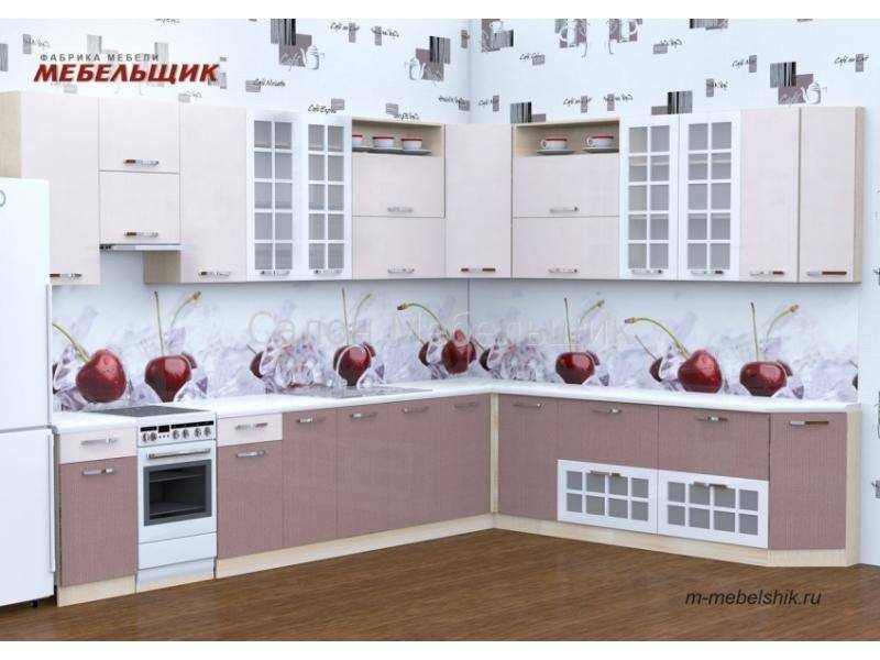 кухонныый гарнитур с пластиковыми фасадами в Сочи