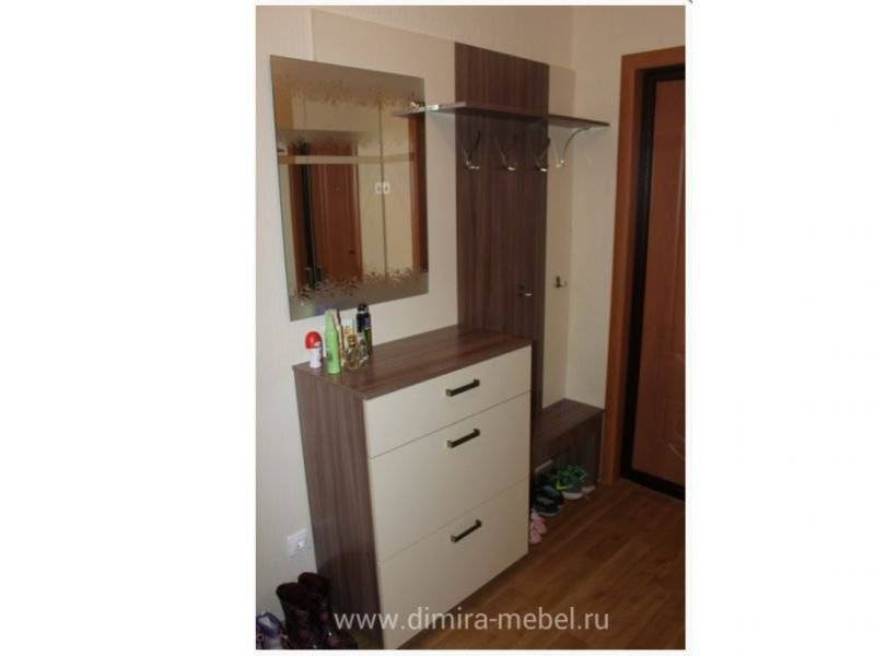 небольшая прихожая в Сочи