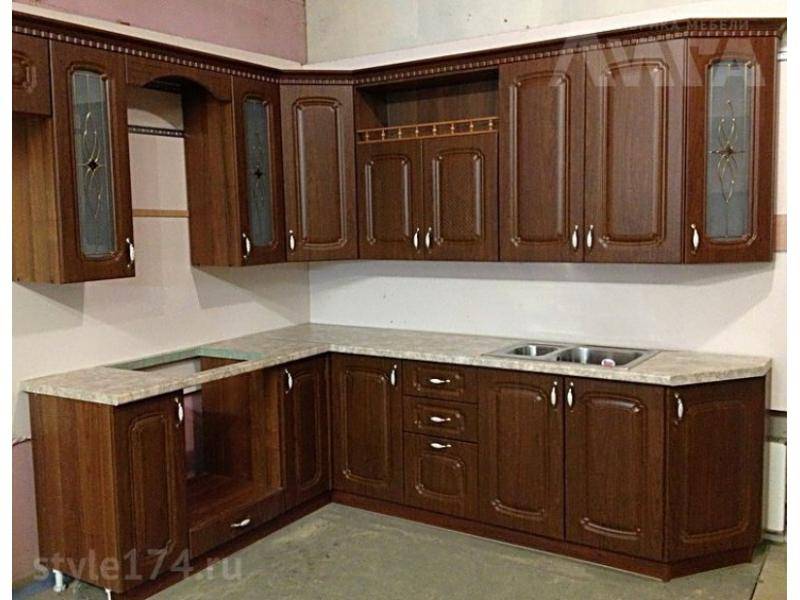 кухонный гарнитур угловой в Сочи