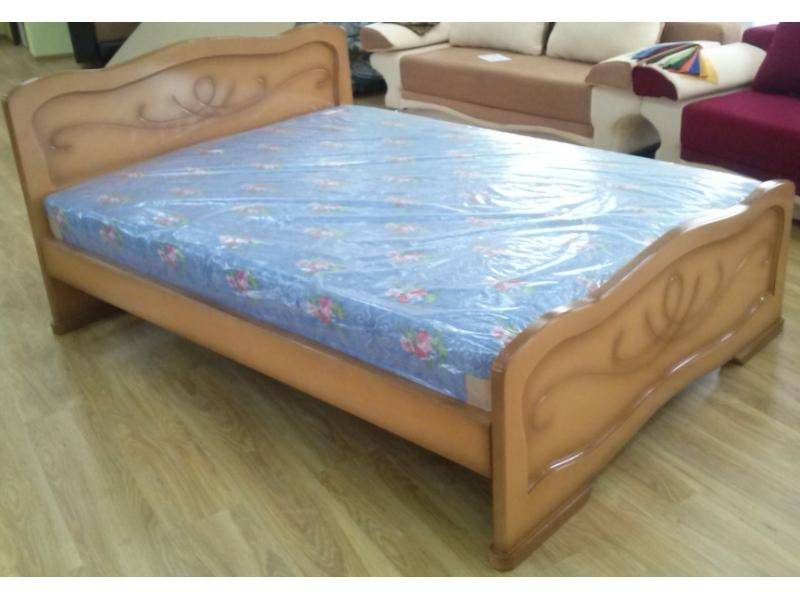 кровать двухспальная в Сочи