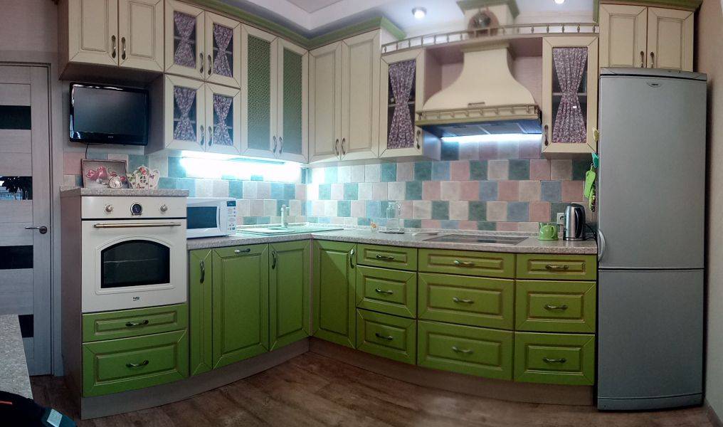 удобная угловая кухня в Сочи
