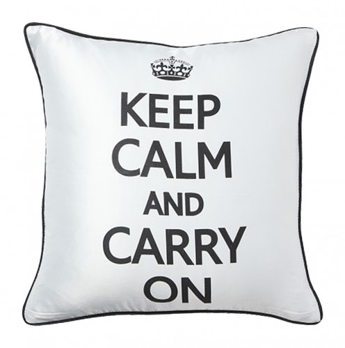 подушка с надписью keep calm and carry on в Сочи